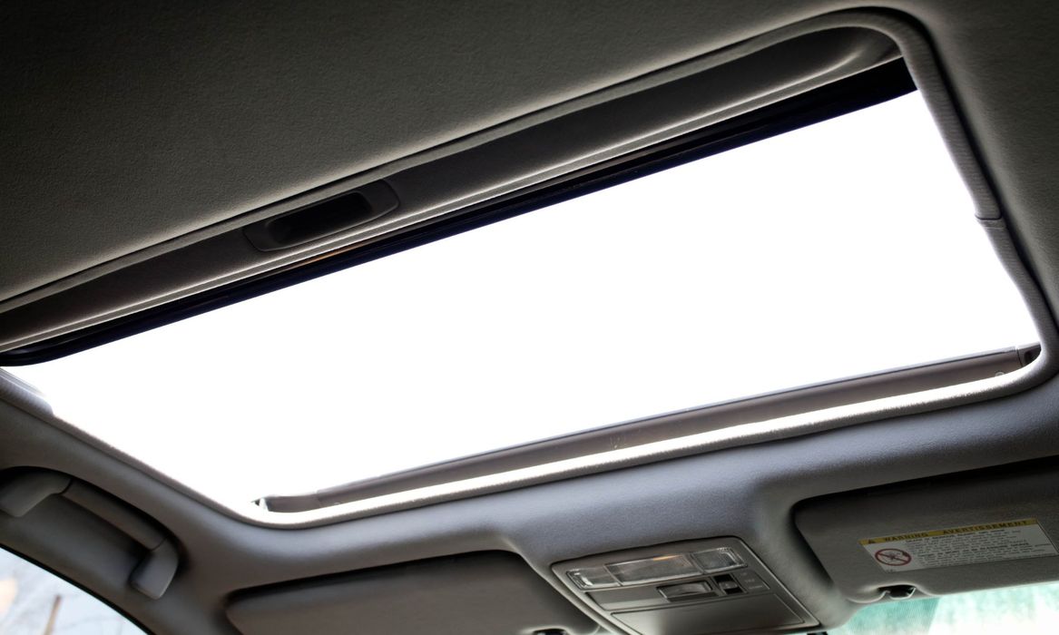 Sunroof Glass Replacement Services Get a Quote Today! Best Quality